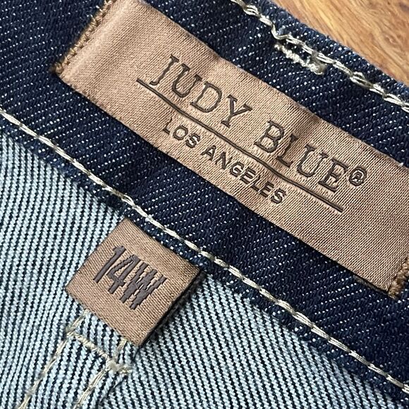 JUDY BLUE Retro Wide Leg Denim Jeans Size 14W Dark Wash Blue Modern Chic Casual - Picture 5 of 11